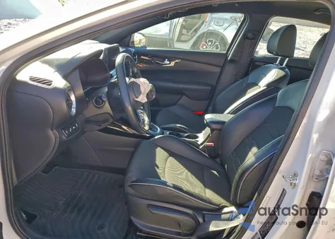 2021 Kia Forte Gt Line z USA, uszkodzony, nr VIN 3KPF34AD2ME327894